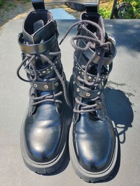 Womens 5 Zara Black Combat Boots